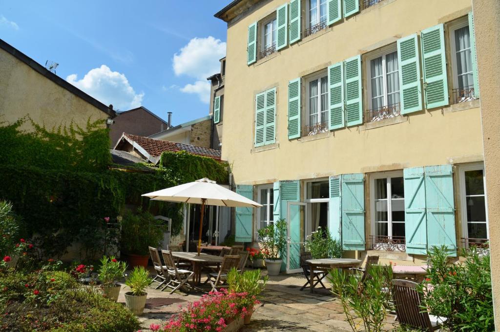 Hotel Et Studios D'Orfeuil Bourbonne-les-Bains Exterior photo