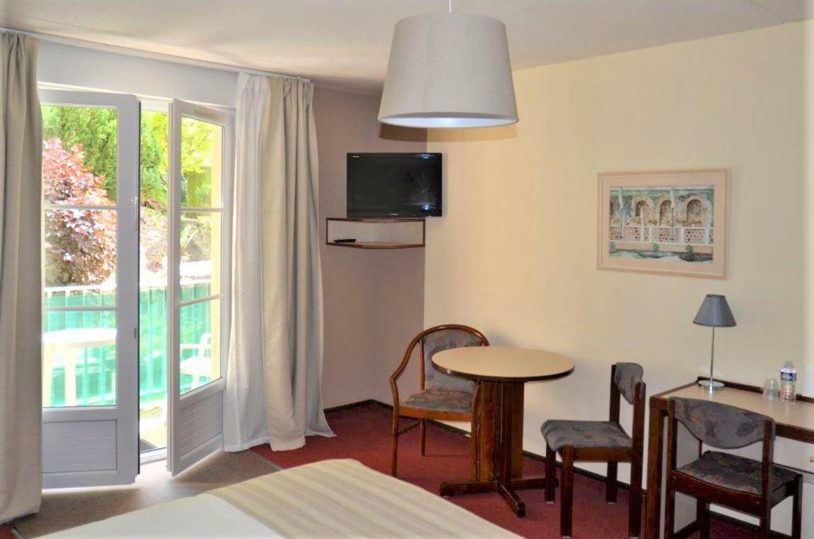 Hotel Et Studios D'Orfeuil Bourbonne-les-Bains Exterior photo