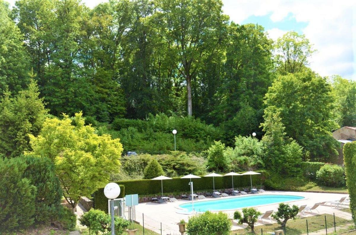 Hotel Et Studios D'Orfeuil Bourbonne-les-Bains Exterior photo